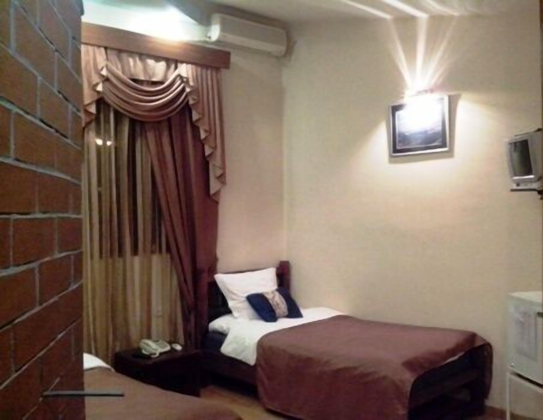 Classic Hotel Tbilisi ภายนอก รูปภาพ